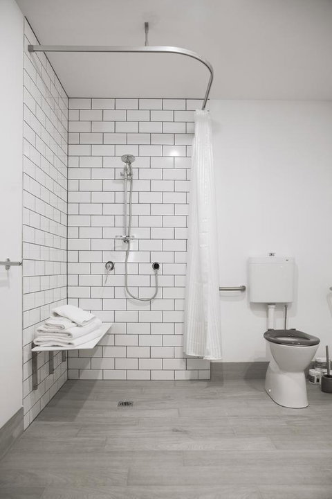 Daylesford Art Motel - Redcliffe Tourism 17