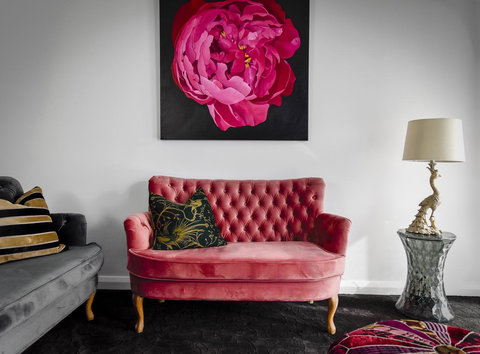 Daylesford Art Motel - Redcliffe Tourism 1