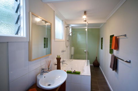Healesville Apartments - Redcliffe Tourism 19