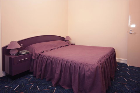 Mitchell River Tavern - Redcliffe Tourism 17