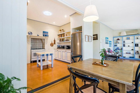 Edge17 Port Fairy Wharf - Redcliffe Tourism 3