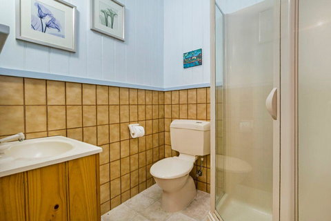 Edge17 Port Fairy Wharf - Redcliffe Tourism 9