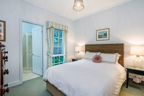 Edge17 Port Fairy Wharf - Redcliffe Tourism 7