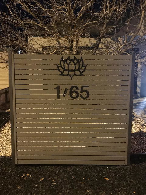 Black Lotus Townhouse - Redcliffe Tourism 12