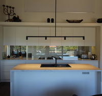 Lorne Holiday House - Redcliffe Tourism