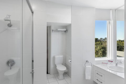 Ramada By Wyndham Marcoola Beach - Redcliffe Tourism 14