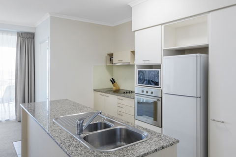 Ramada By Wyndham Marcoola Beach - Redcliffe Tourism 9