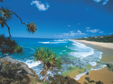 La Mer Sunshine Beachfront - Redcliffe Tourism 24