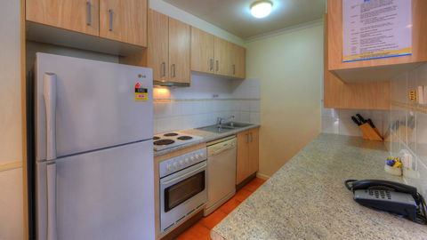 Rainbow Getaway Holiday Apartments - Redcliffe Tourism 33