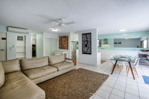Sunseeker Holiday Apartments - Redcliffe Tourism 33