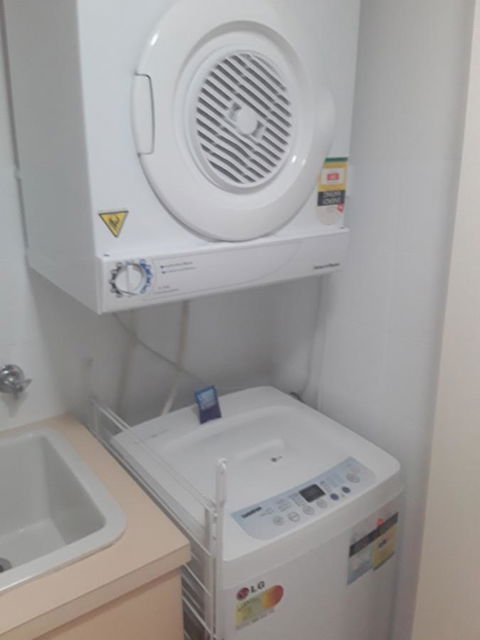 Sunseeker Holiday Apartments - Redcliffe Tourism 13