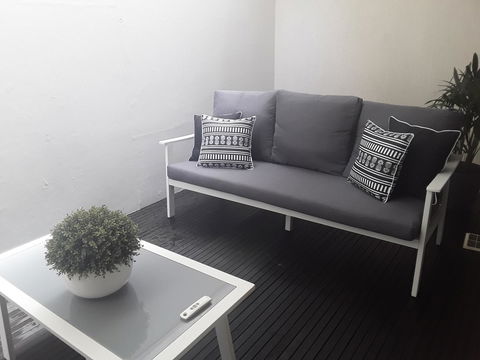 Sunseeker Holiday Apartments - Redcliffe Tourism 11