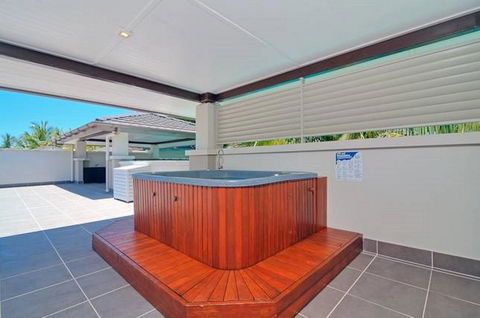 Luxury Apartments At Temple Resort And Spa Port Douglas - Redcliffe Tourism 31