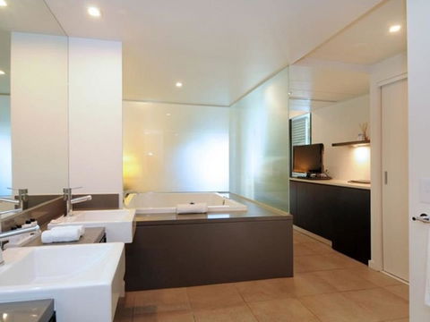 Luxury Apartments At Temple Resort And Spa Port Douglas - Redcliffe Tourism 37