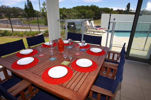 Sand Dunes Resort Accommodation - Redcliffe Tourism 13