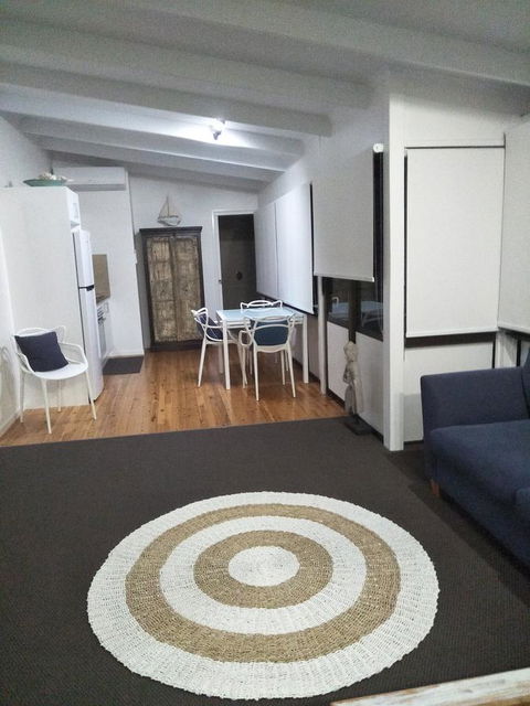 Salty Vibes Retreat - Redcliffe Tourism 2