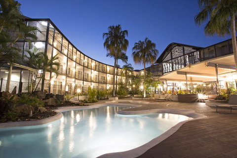 Mantra Club Croc - Redcliffe Tourism 7