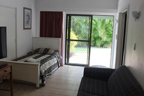 Amaroo On Mandalay, Magnetic Island - Redcliffe Tourism 21