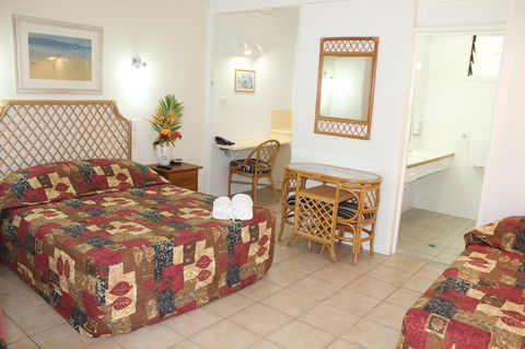 Amaroo On Mandalay, Magnetic Island - Redcliffe Tourism 16