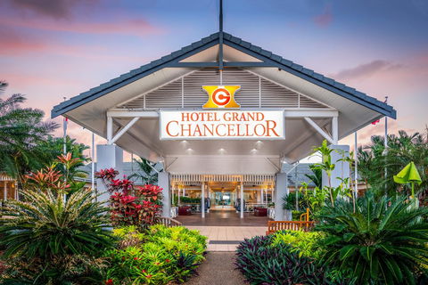 Hotel Grand Chancellor Palm Cove - Redcliffe Tourism 1