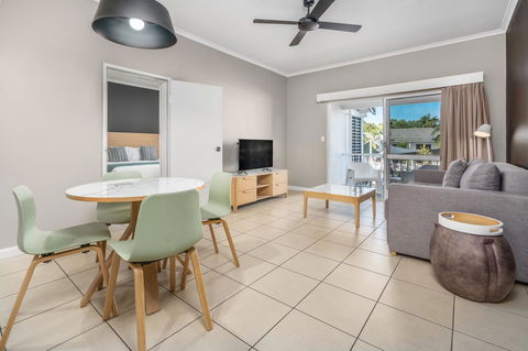Hotel Grand Chancellor Palm Cove - Redcliffe Tourism 15