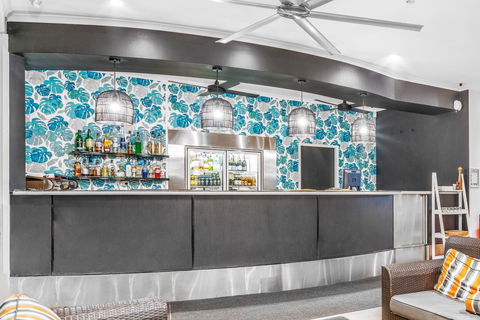 Hotel Grand Chancellor Palm Cove - Redcliffe Tourism 4