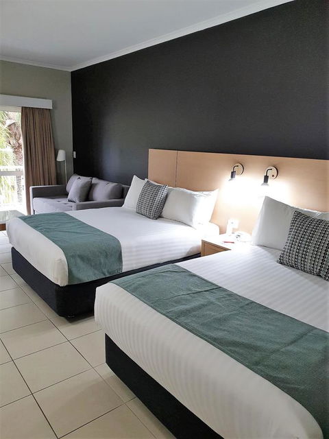 Hotel Grand Chancellor Palm Cove - Redcliffe Tourism 13