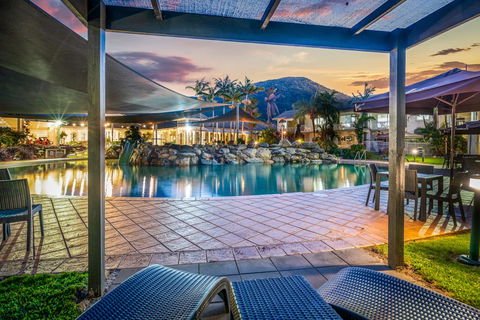 Hotel Grand Chancellor Palm Cove - Redcliffe Tourism 0