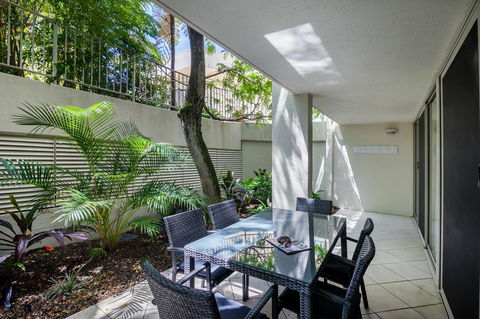 Noosa Harbour Resort - Redcliffe Tourism 27