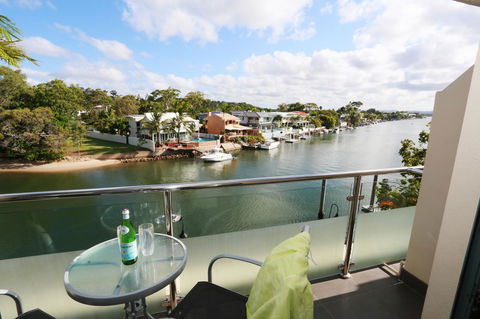 Hotel Laguna - Redcliffe Tourism 6