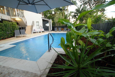 Myuna Holiday Apartments - Redcliffe Tourism 6