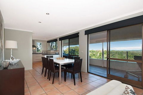 Myuna Holiday Apartments - Redcliffe Tourism 23