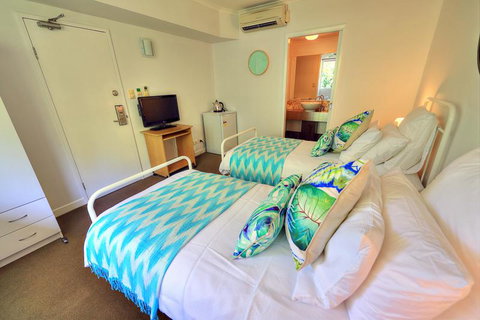 Mango Lagoon Sunbird Retreat - Redcliffe Tourism 17