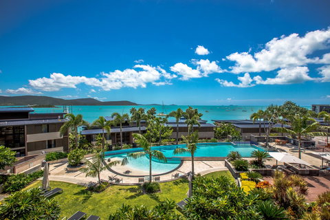 Mirage Whitsundays - Redcliffe Tourism 9