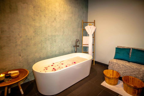 Mirage Whitsundays - Redcliffe Tourism 24