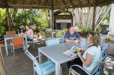 The Beach Motel Hervey Bay - Redcliffe Tourism 11