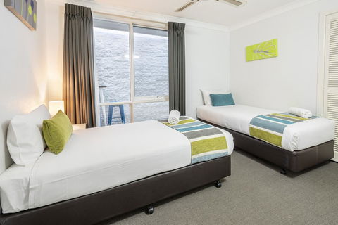 The Beach Motel Hervey Bay - Redcliffe Tourism 24