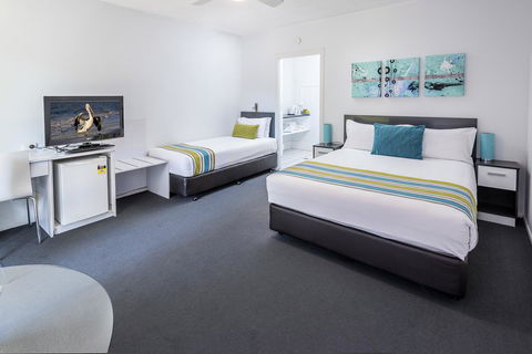 The Beach Motel Hervey Bay - Redcliffe Tourism 2