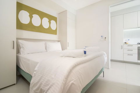 Pool Resort Port Douglas - Redcliffe Tourism 34