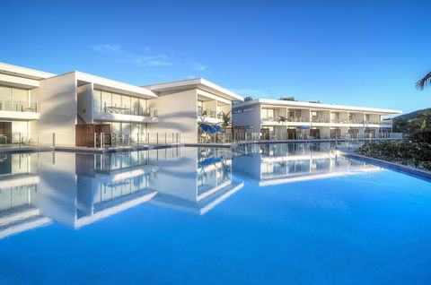 Pool Resort Port Douglas - Redcliffe Tourism 2