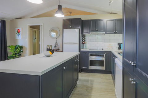 Bed & Breakfast 1 Bedroom Guest House - Redcliffe Tourism 14