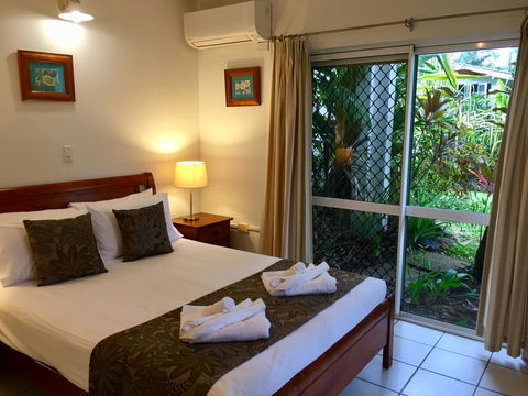 The Port Douglas Queenslander - Redcliffe Tourism 3