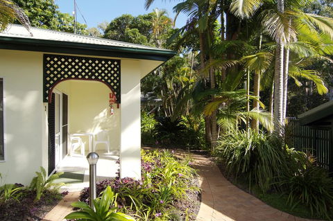 The Port Douglas Queenslander - Redcliffe Tourism 27