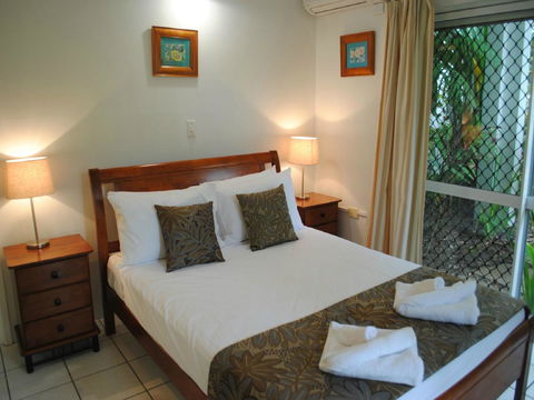 The Port Douglas Queenslander - Redcliffe Tourism 17