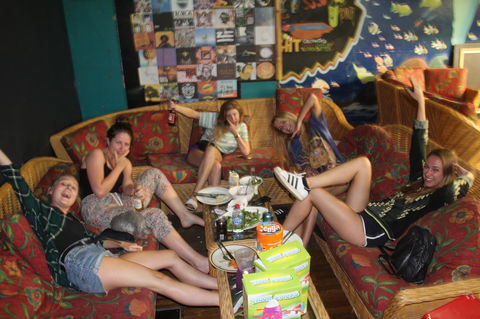 Backpackers In Paradise 18-35 Hostel - Redcliffe Tourism 20