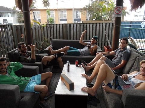 Backpackers In Paradise 18-35 Hostel - Redcliffe Tourism 27