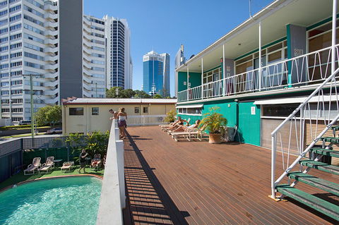 Backpackers In Paradise 18-35 Hostel - Redcliffe Tourism 16