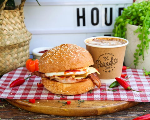 Backpackers In Paradise 18-35 Hostel - Redcliffe Tourism 24