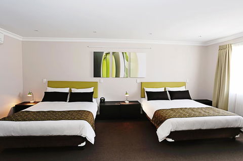 Drovers Motor Inn - Redcliffe Tourism 10