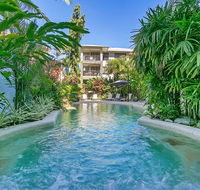 Sea Point on Trinity Beach - Redcliffe Tourism
